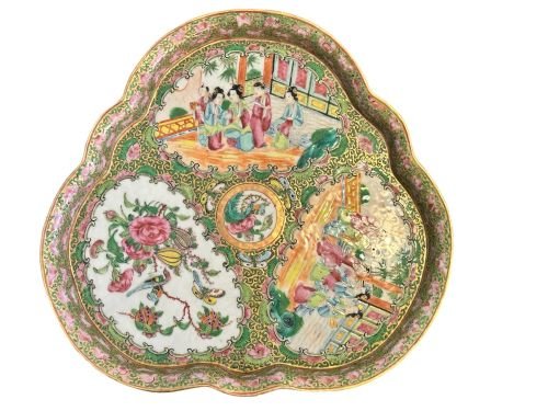 19th Century Chinese Canton Famille Verte Dish of Shamrock Shape
